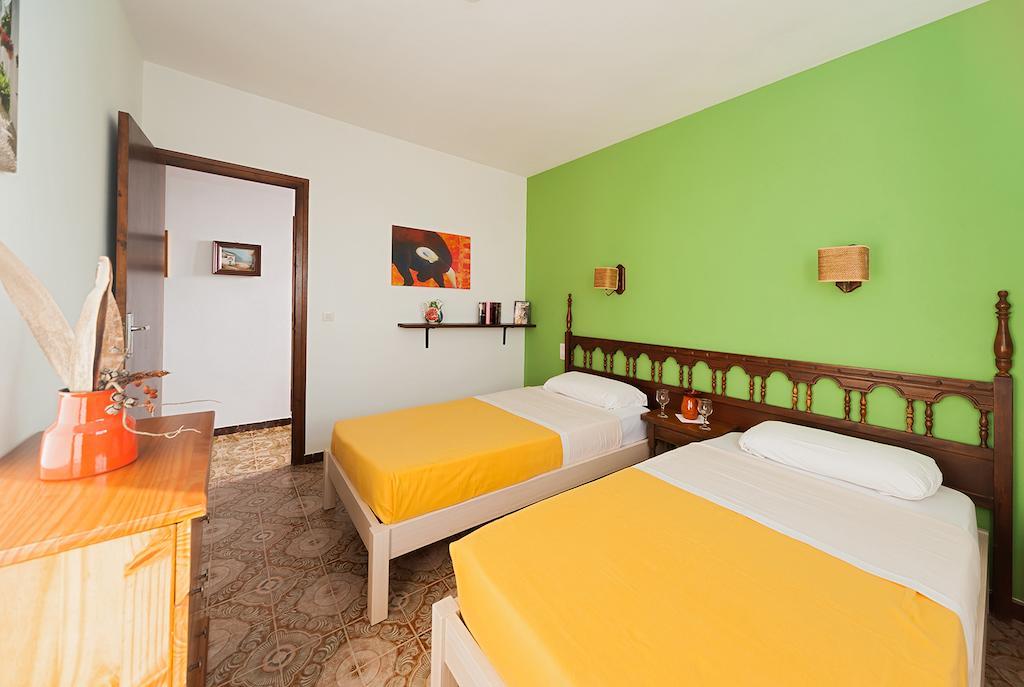 Apartamentos Casa Blanca Miami Playa Room photo